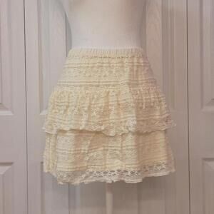 Vintage Y2K Cream Tiered Lace Mini Skirt Candie's Size XS Fairy Boho Festival